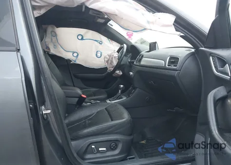 2018 Audi Q3 2.0T Premium/2.0T Sport Premium z USA, uszkodzony, nr VIN WA1ECCFS9JR010637